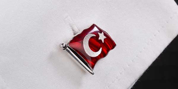 turk bayragi rozetleri